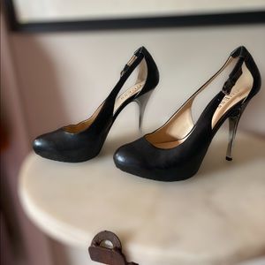 Guess leather silver heeled stilettos ❤️
